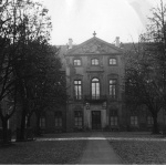 Pałac Raczyńskich, ul. Krakowskie Przedmieście 5. Widok od strony dziedzińca, przed 1939 r. Fot.: NAC