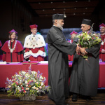 Nadanie tytułu doktora honoris causa Uniwersytetu w Białymstoku prof. Leonowi Tarasewiczowi (22 czerwca 2022). Fot. Grzegorz Dąbrowski.